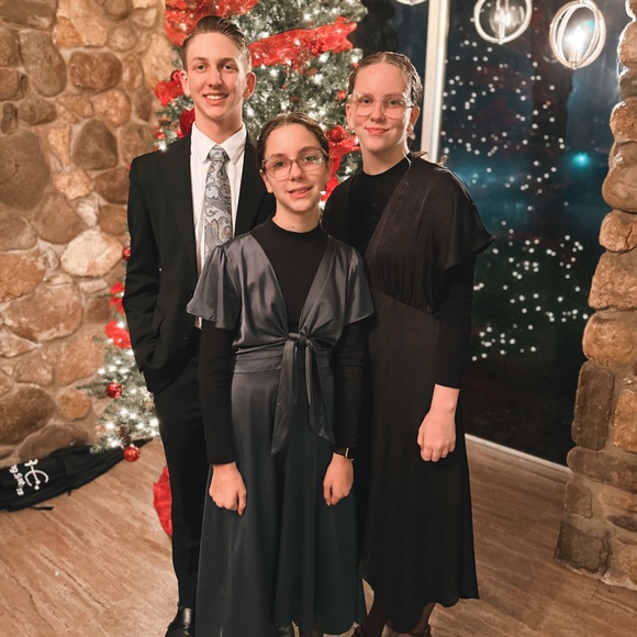 ••• - Picture 3 of 3